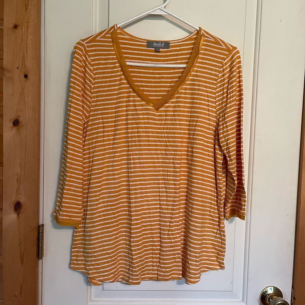 Marbled Womens top L
 stripe